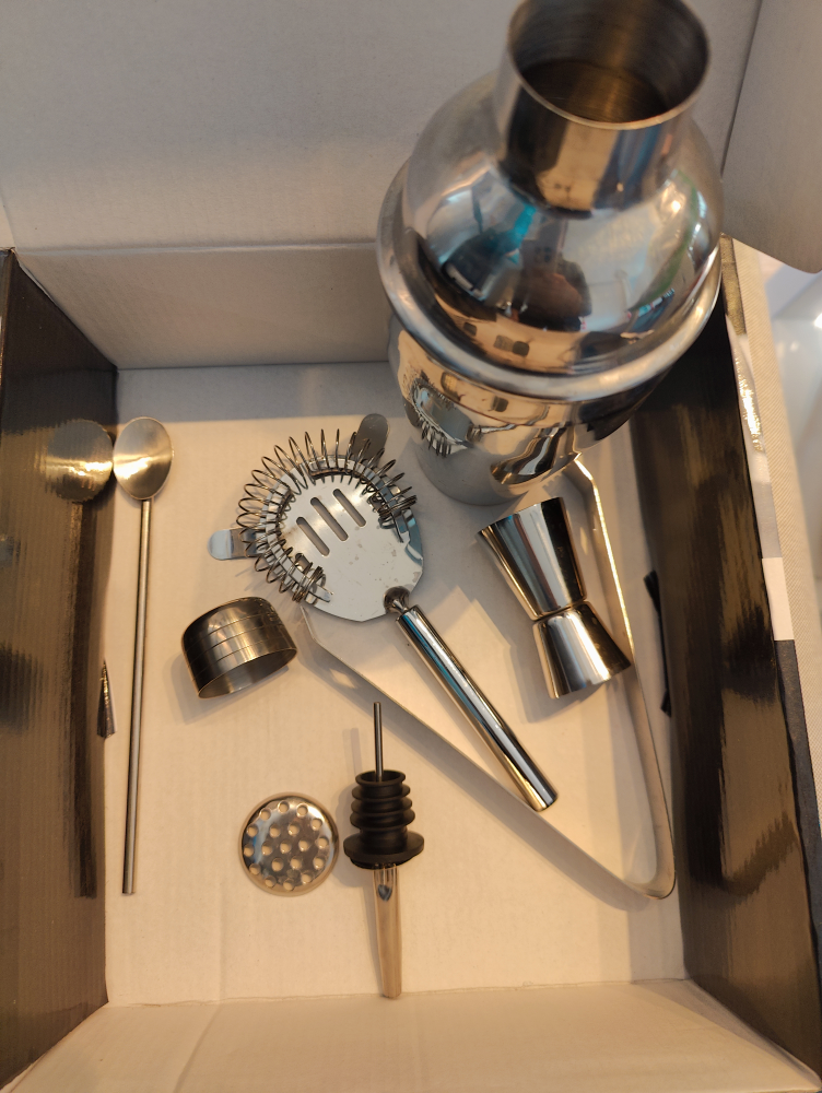 Entertaining Stuff Mixy Cocktail Set - Brand New - photo 3