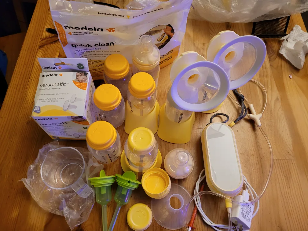 Medela Freestyle Flex Double Electric Breast Pump with extras image indicator(2)