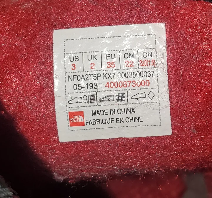 North Face Kids Winter Snow Boots - Size 3 image indicator(6)