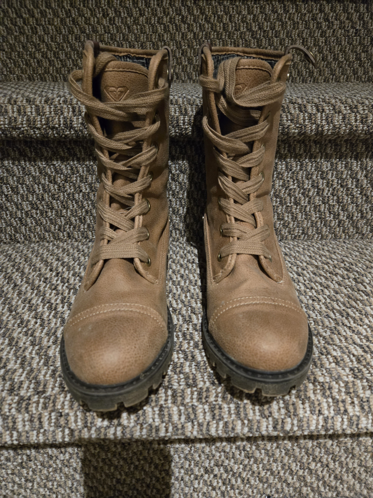 Women's Brown Roxy Lace-Up Boots - photo 3