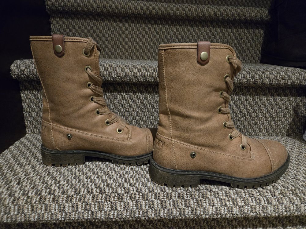 Women's Brown Roxy Lace-Up Boots - photo 4