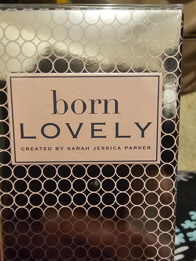 Born Lovely by Sarah Jessica Parker Eau de Parfum 🏈 image indicator(3)