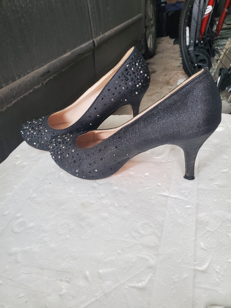 Black sparkly heels, size 8 - photo 2