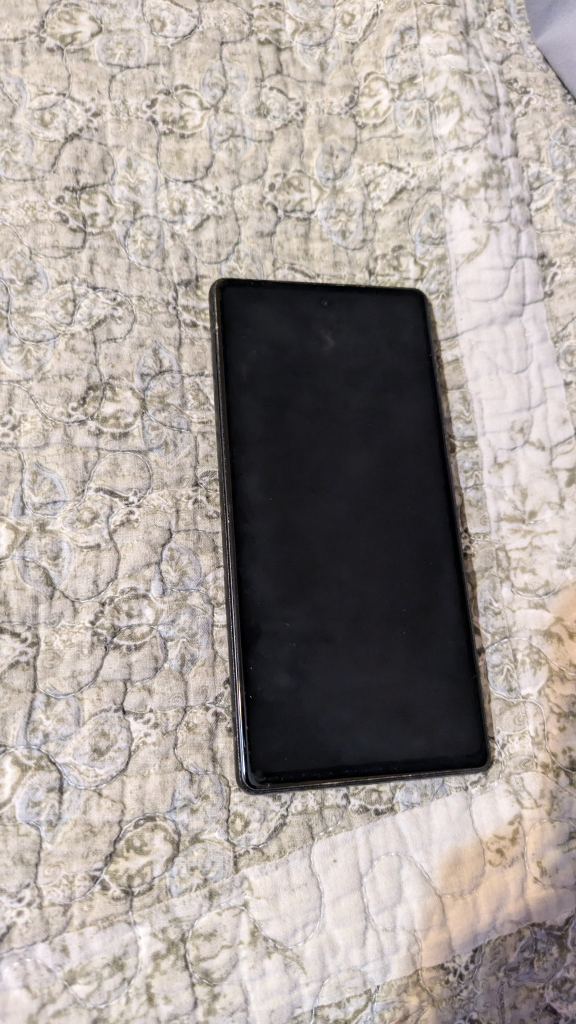 Google Pixel 6A - photo 3