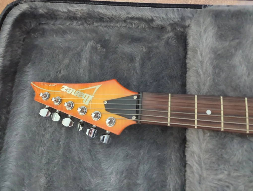 Ibanez SA Electric Guitar with Hard Case and tuner image indicator(3)