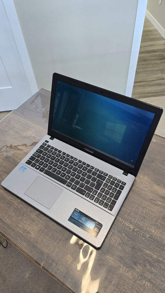 ASUS X550C 15.6" Laptop