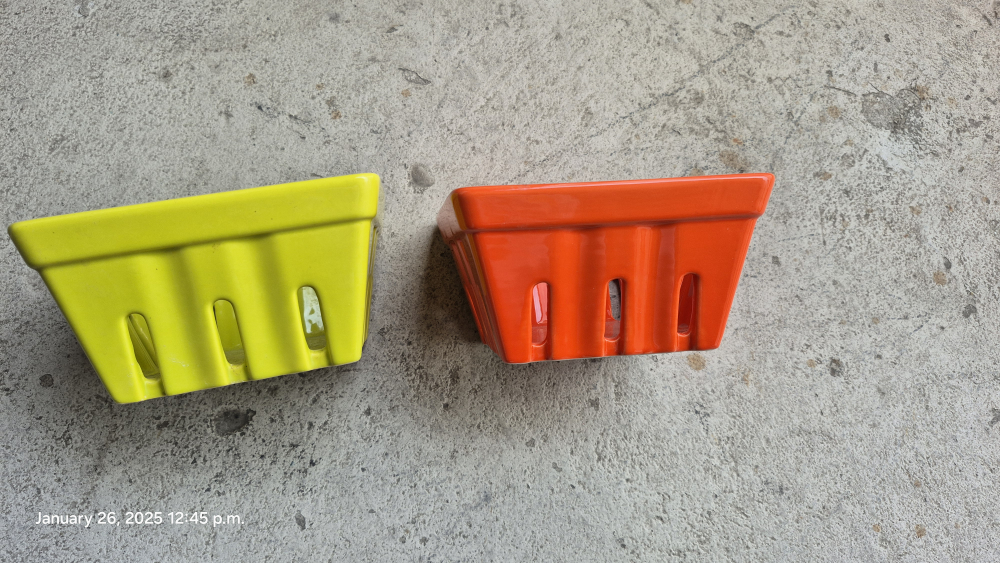 Two Ceramic Fruit Baskets - Yellow and Orange - photo 2