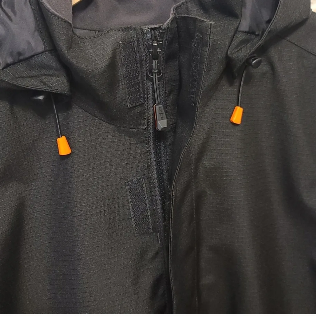 (Like New)Helly Hansen Rain Coat/Jacket (Work Wear) image indicator(6)