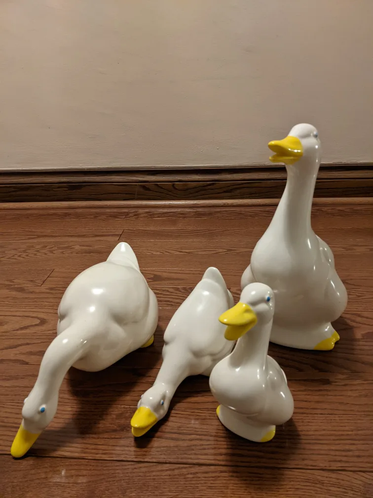 Set of Four Ceramic Goose Figurines image indicator(3)