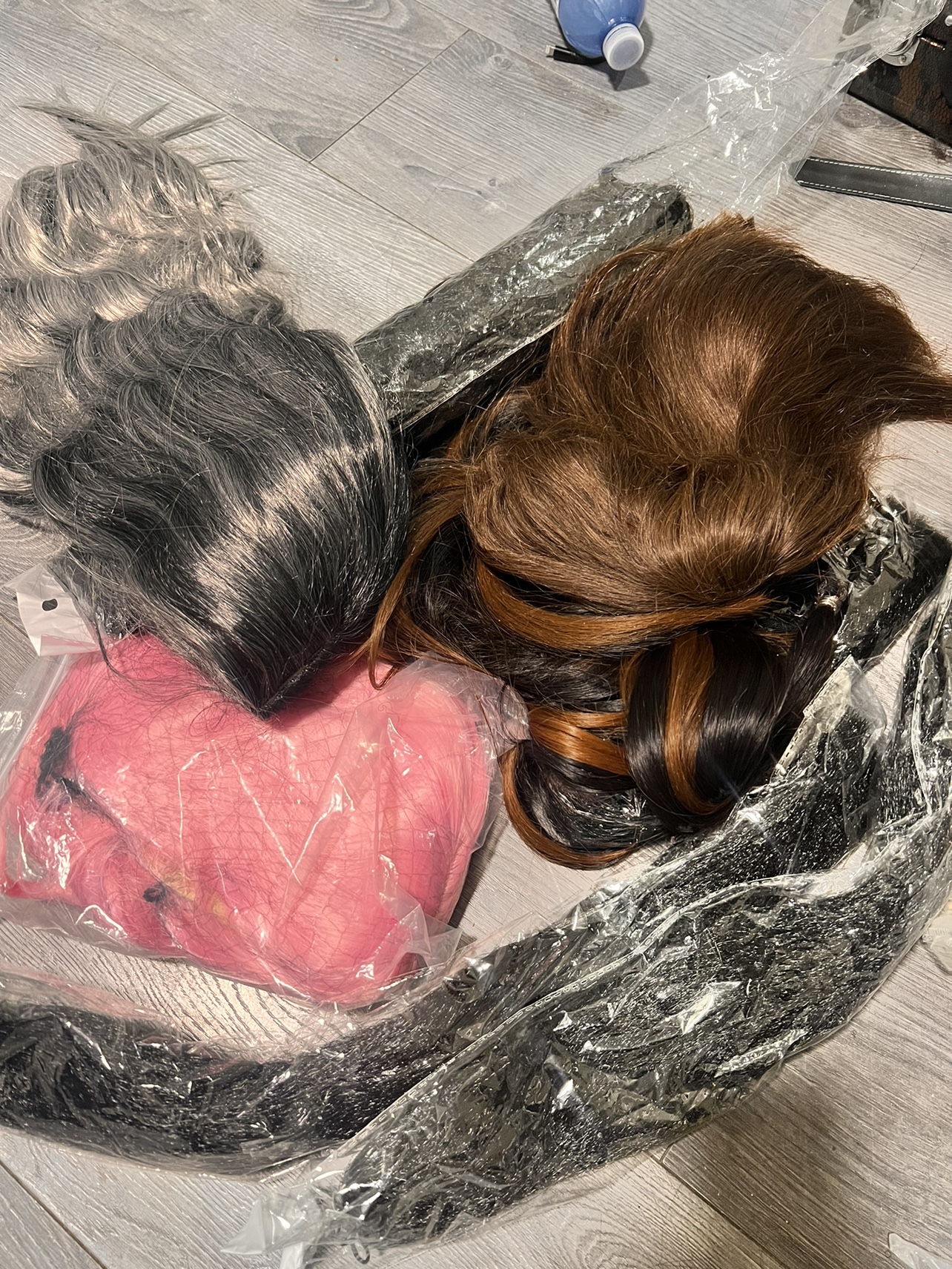 Three Wigs and 5 Hair Extensions - photo 2