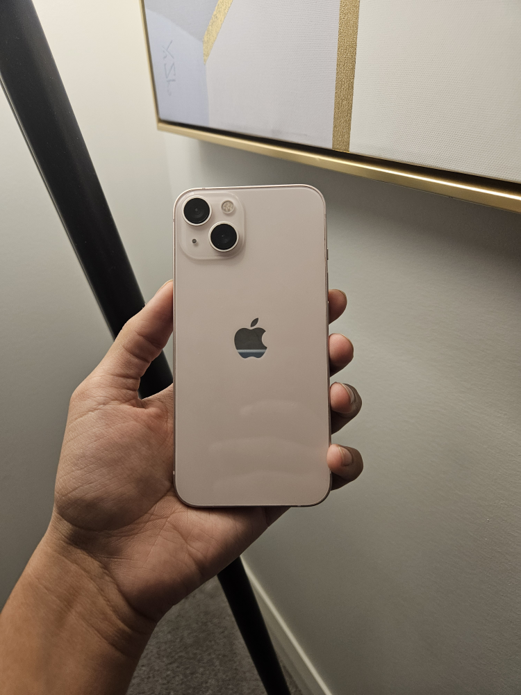 iphone 13 in excellent condition