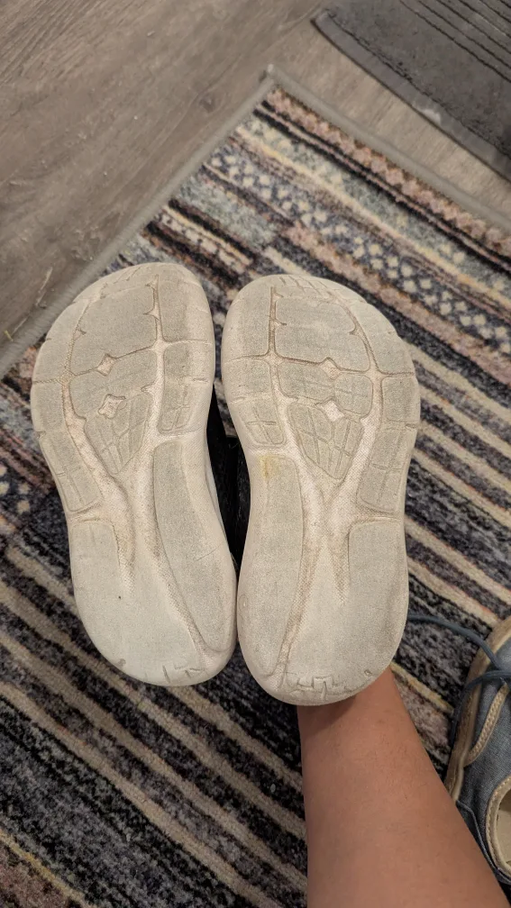 Under Armour Kids' Running Shoes - Size 12.5 #freecycle image indicator(2)