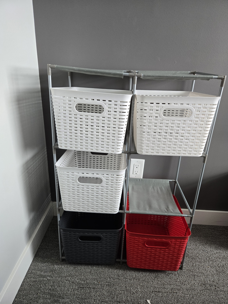 Four-basket storage unit