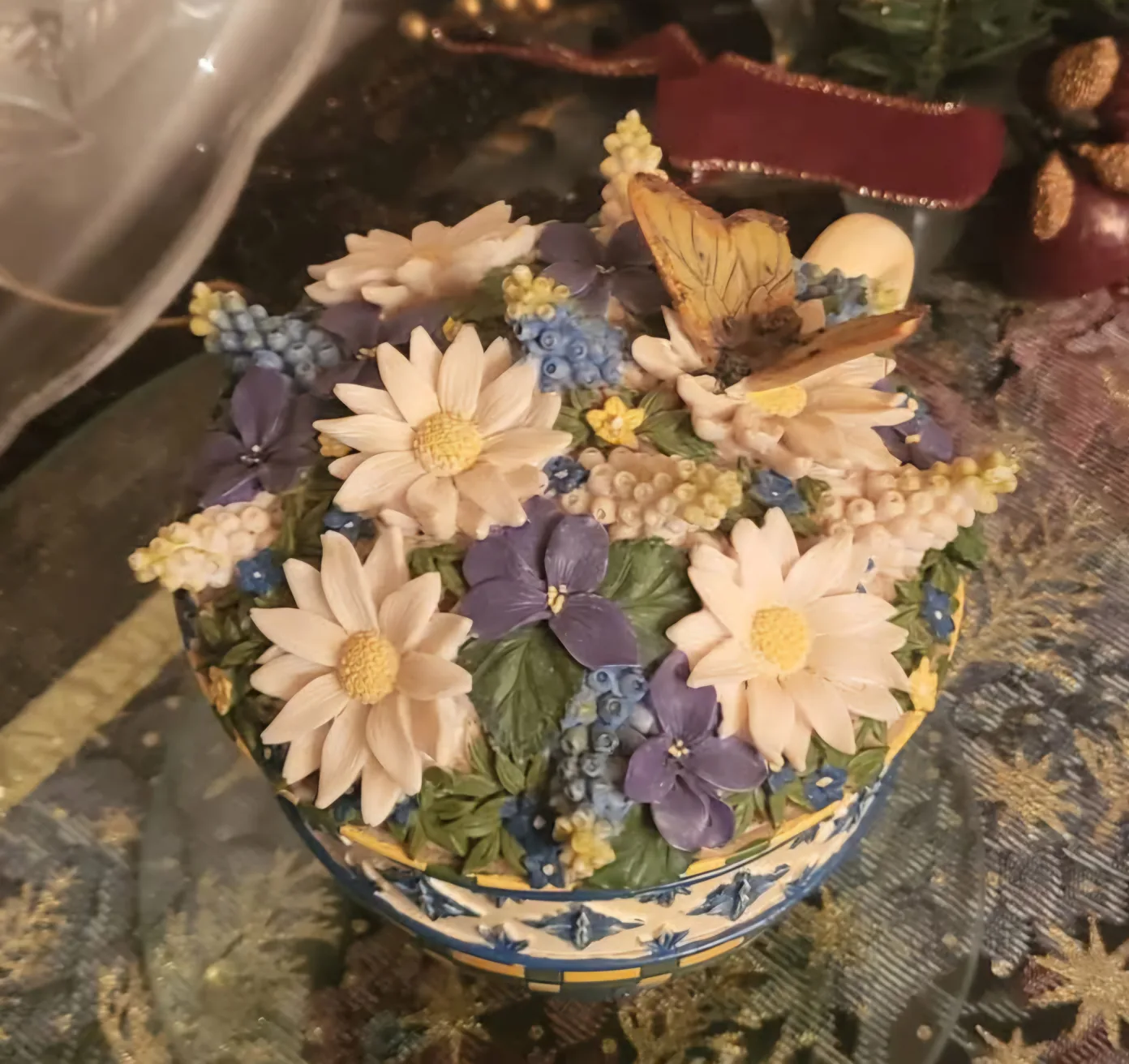 Floral Teacup Trinket Box with Butterfly image indicator(3)