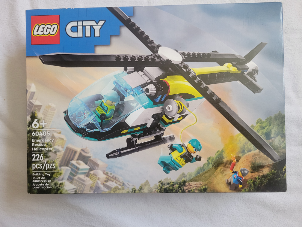 LEGO City Emergency Rescue Helicopter 60405 - photo 2