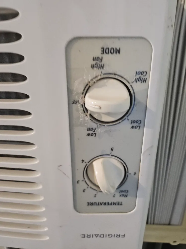 Frigidaire Window Air Conditioner Unit image indicator(3)