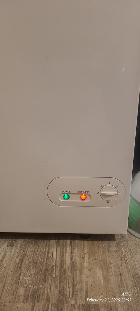 RCA 7.0 Cu Ft Chest Freezer - RFRF472-B - photo 2