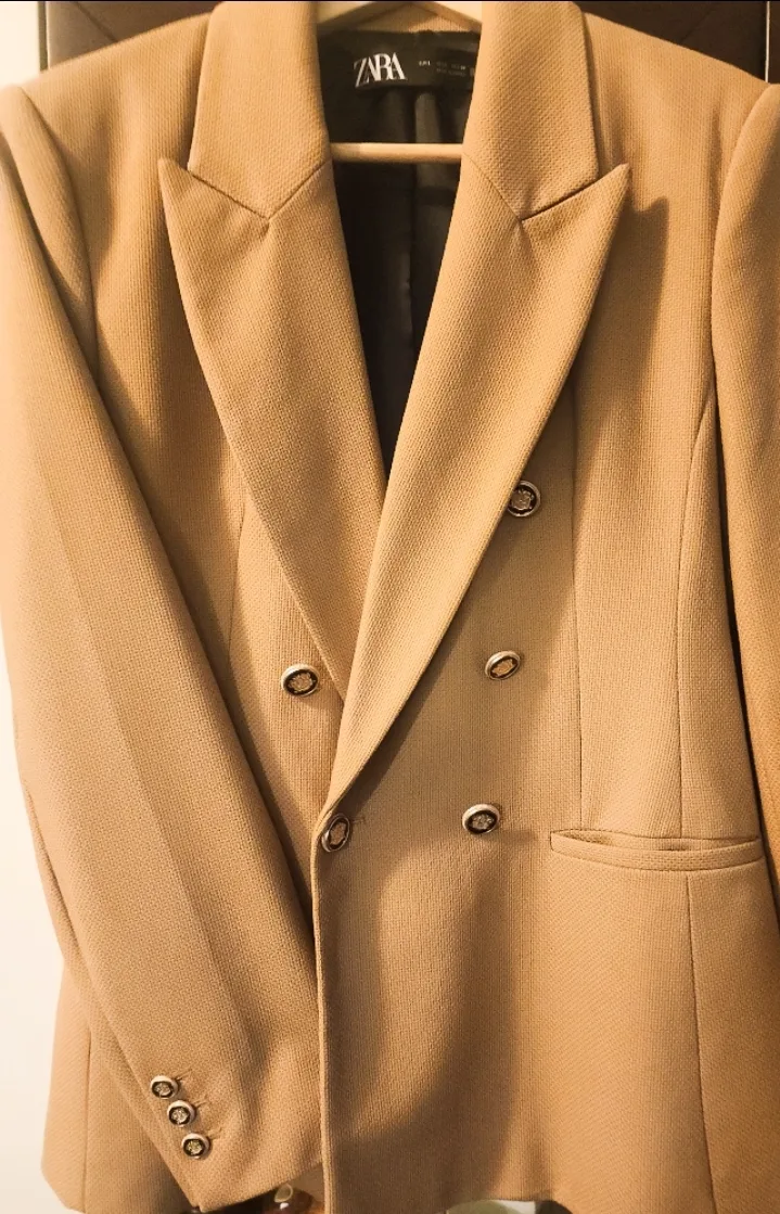 Zara Camel Double-Breasted Blazer, New image indicator(2)