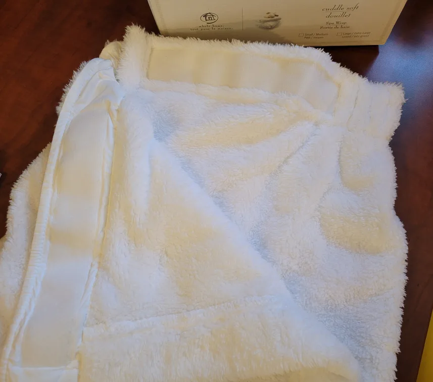 Whole Home Spa Wrap Bathrobe - White - Size Small/Medium image indicator(3)