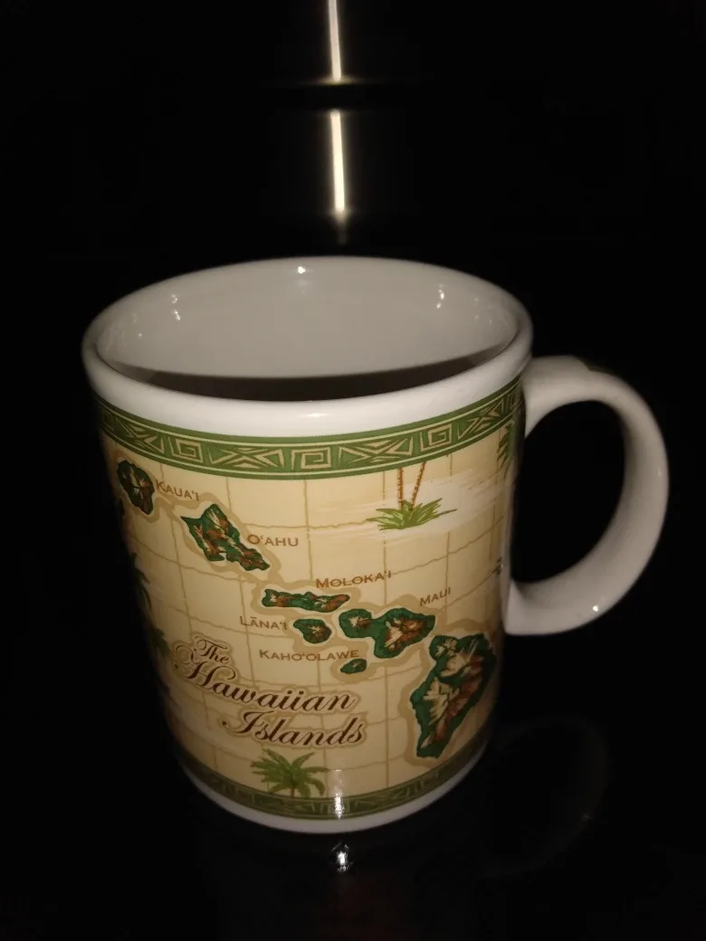 (New) Ceramic Hawaiian Islands Souvenir Mug image indicator(2)