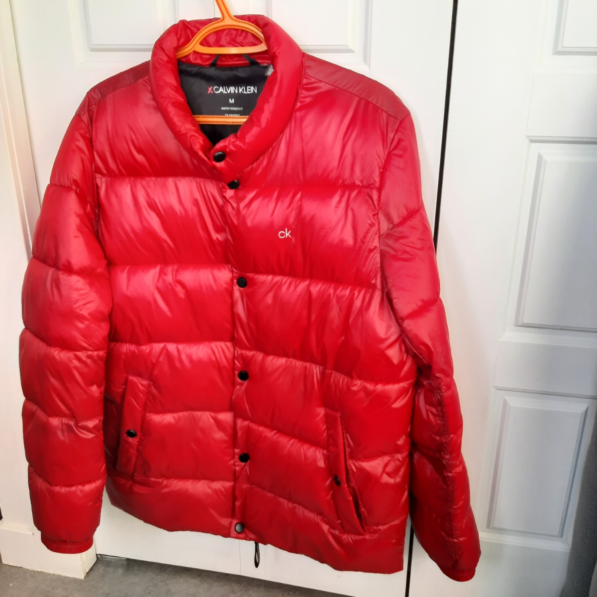 Men's Calvin Klein Red Puffer Jacket - photo 2