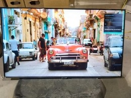 Samsung 43" 4K UHD HDR LED Tizen Smart TV - photo 2