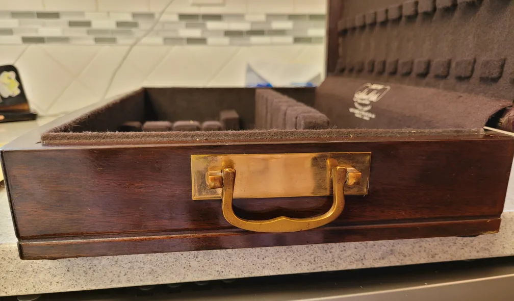 Silver Chest- Mahogany image indicator(8)