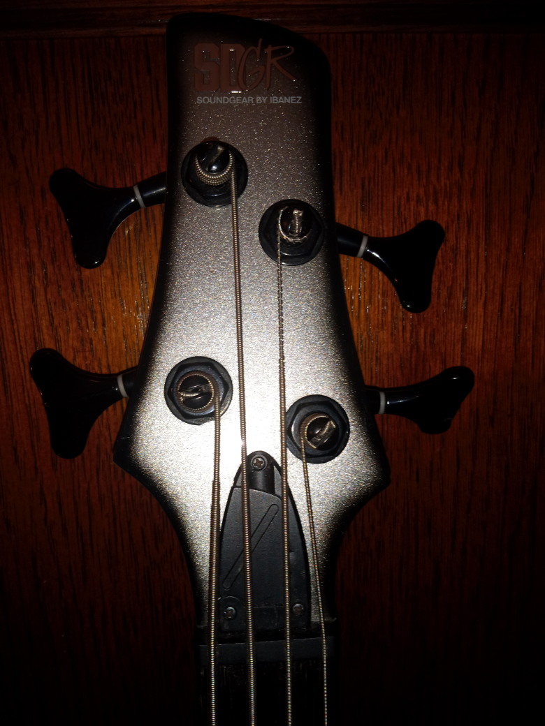 Soundgear by Ibanez Bass Guitar - photo 3