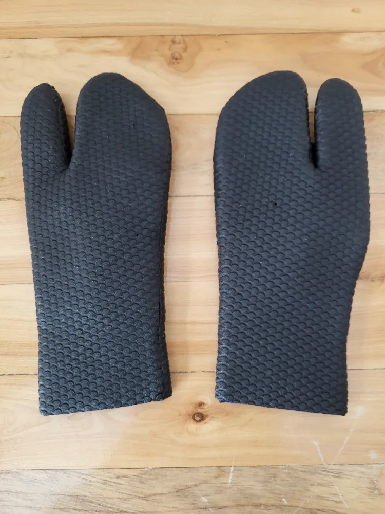 Neoprene Gloves image indicator(2)