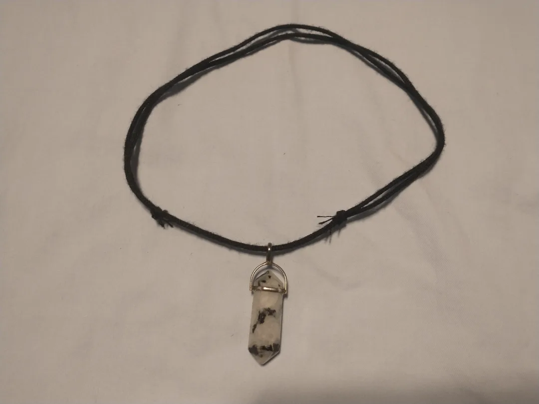Moonstone necklace image indicator(2)