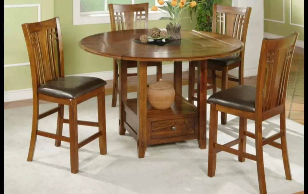 Arneda Extendable Round Dining Table image indicator(4)