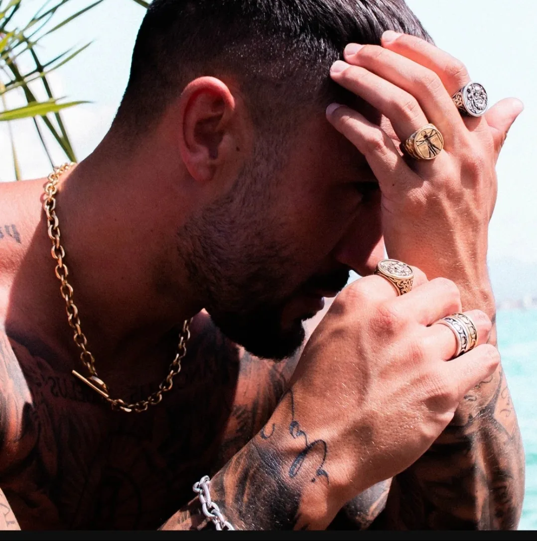 CRAFTD London Gold Toggle Chain & Belcher Bracelet Set image indicator(4)