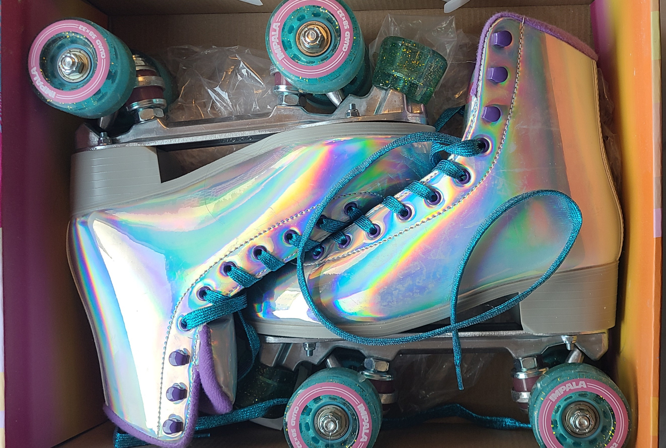 NEW in box - Impala Roller Skates - Holographic Size 7 - photo 2