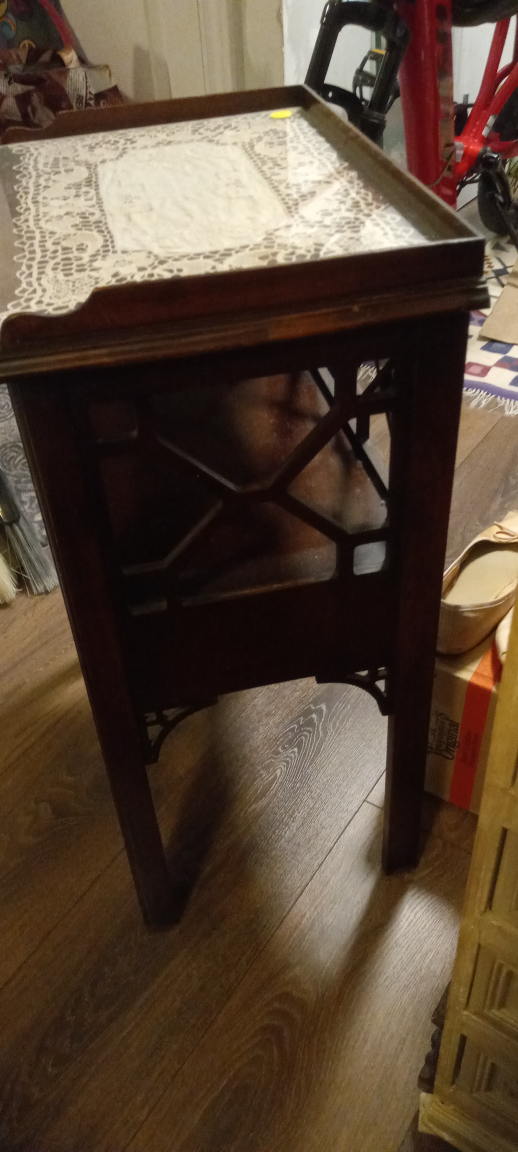 bedside table - photo 2