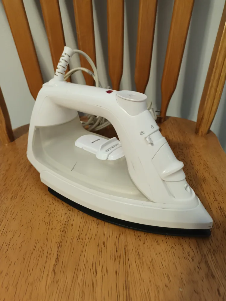 Sunbeam Hospitality Classic Iron thumbnail