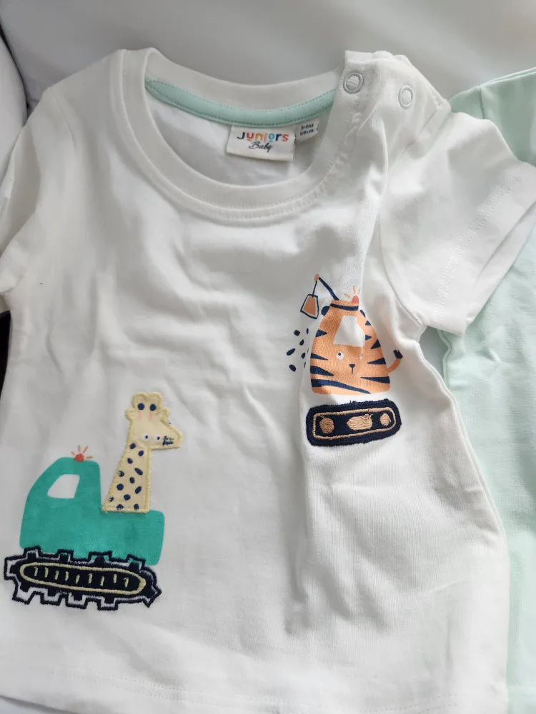 6 Short-Sleeve T-Shirts Size 6-12m image indicator(2)