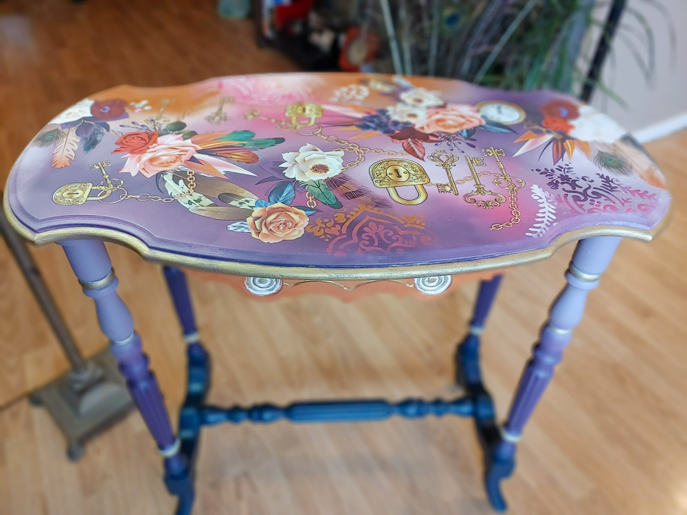 Hand-painted Vintage Side Table - photo 4