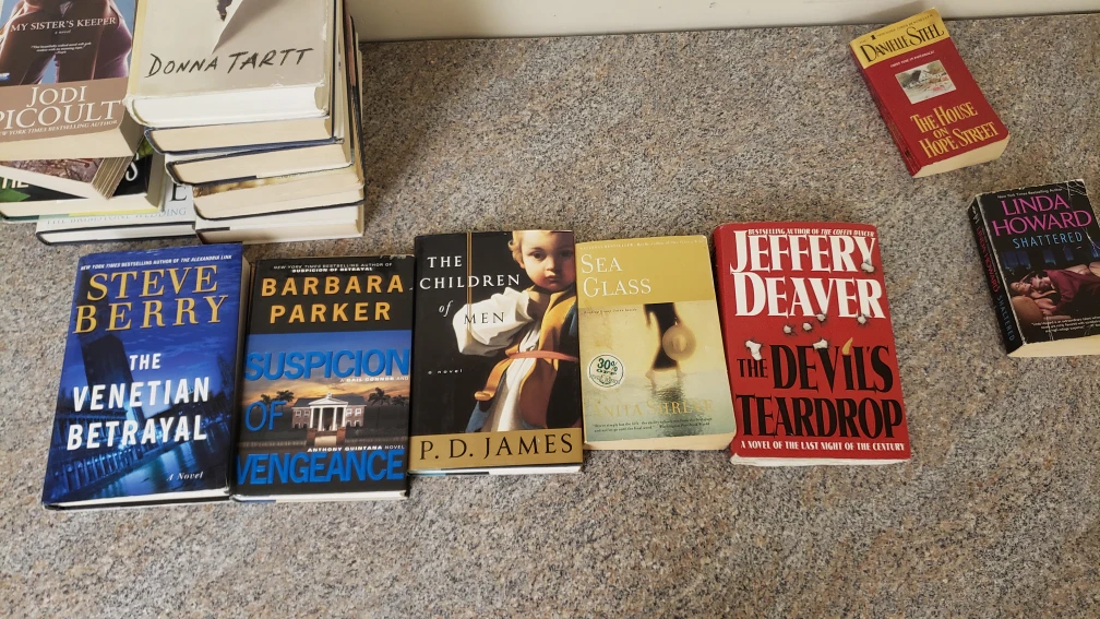 Lot of 20+ Paperback Books - photo 4