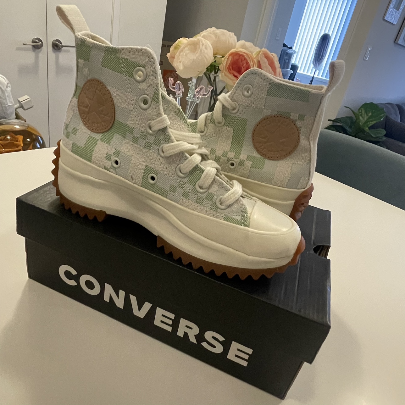 Converse High Top Sneakers - Women's Size 6.5 - photo 3