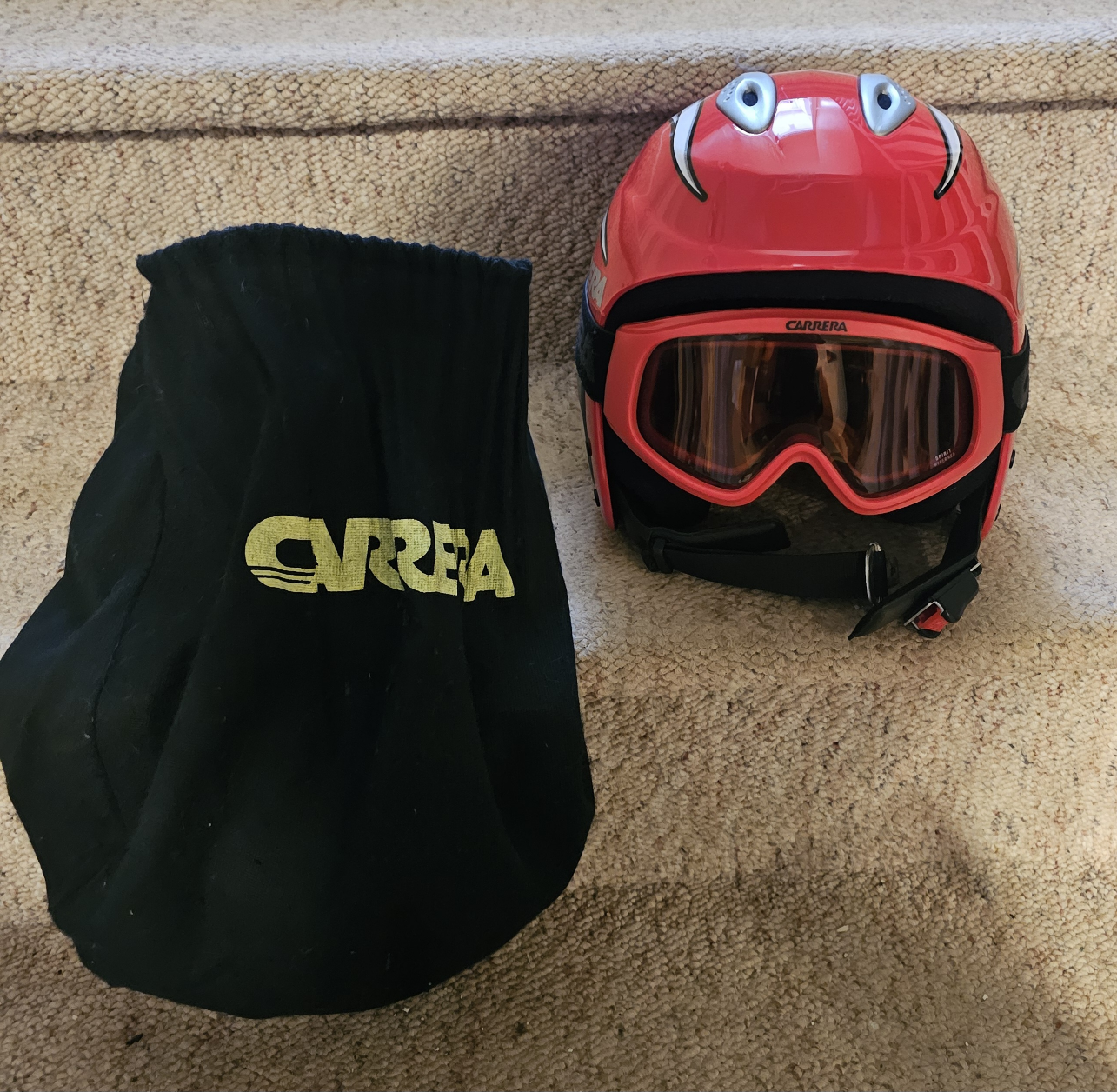 ski helmet with Goggle