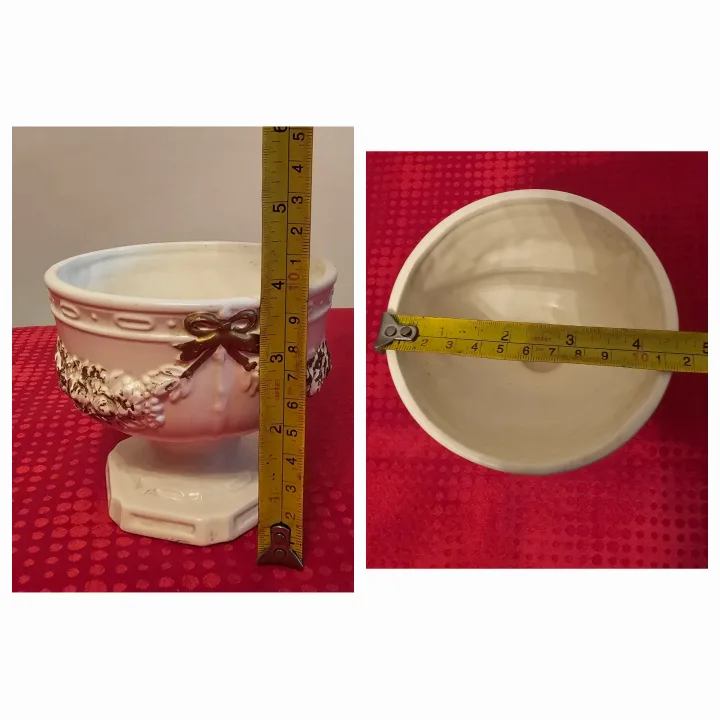 Vintage Ceramic Planter/Bowl with Gold Accents image indicator(3)