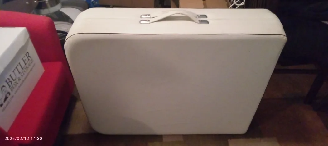 Portable Folding Massage Table image indicator(5)