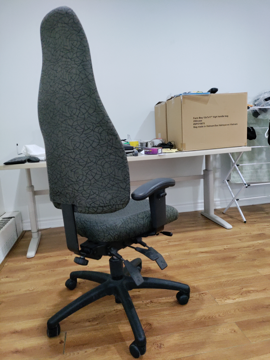 High-Back Ergonomic Office Chair - photo 2