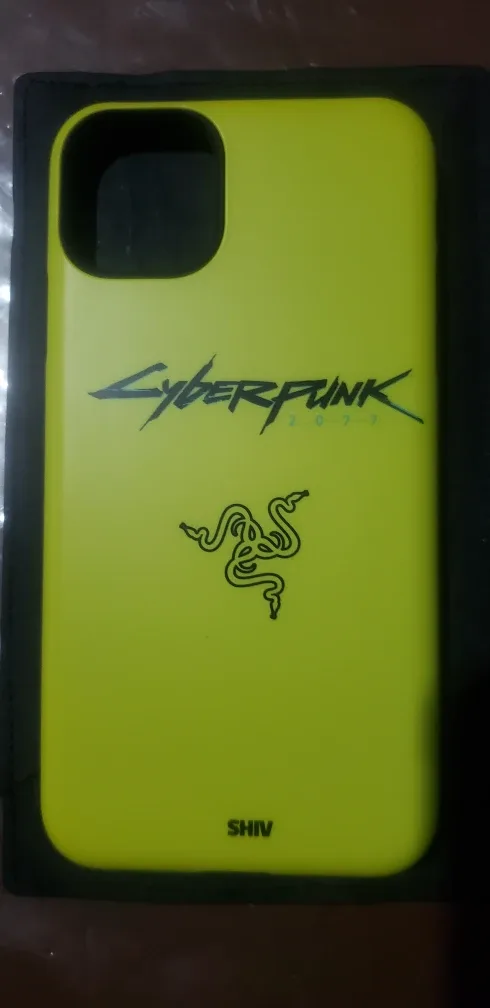 Razer Custom Cyberpunk 2077 iPhone 11 Pro Max Case - Yellow image indicator(3)