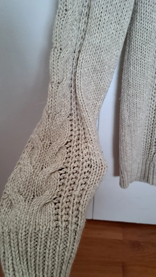 Women's Beige Cable Knit Sweater image indicator(3)