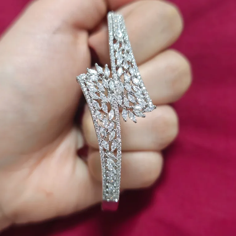 Sparkling Marquise CZ Bracelet image indicator(2)