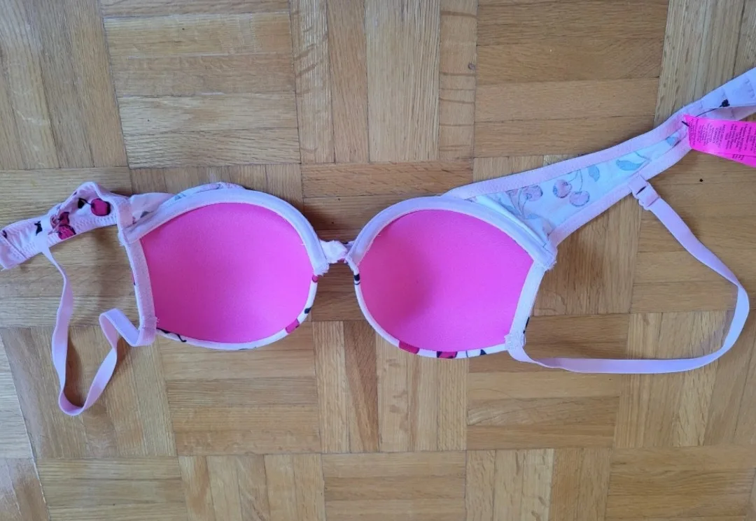 Pink Cherry Print Bra image indicator(2)