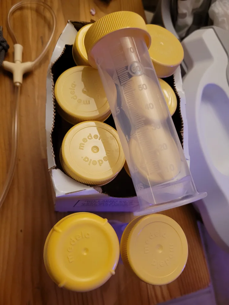 Medela Freestyle Flex Double Electric Breast Pump with extras image indicator(7)