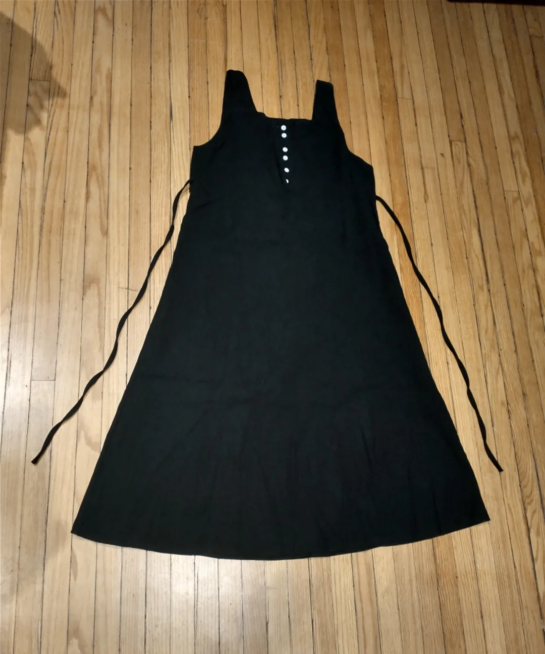 Black Dress image indicator(3)