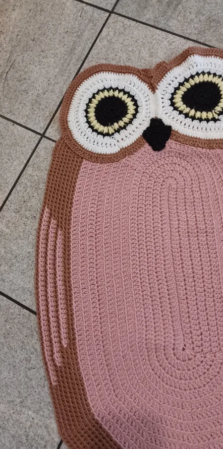 Handmade Crochet Owl Rug image indicator(2)